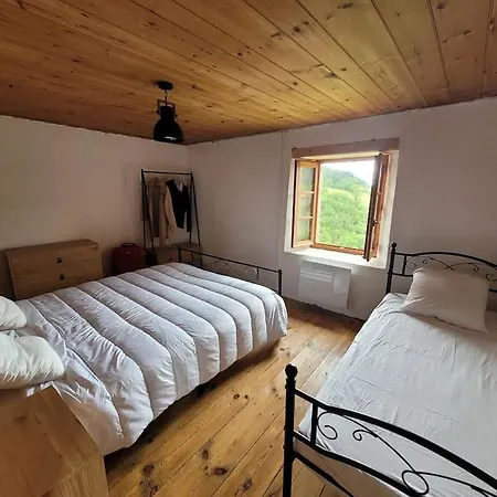 A Chalencon Holiday home Saint-Andre-de-Chalencon