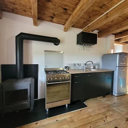 Holiday home A Chalencon *