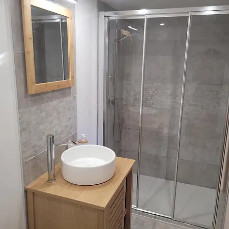 A Chalencon Дом отдыха *