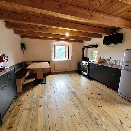 Holiday home A Chalencon *