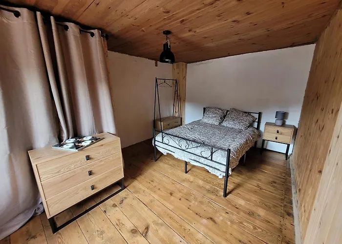 A Chalencon * Saint-Andre-de-Chalencon